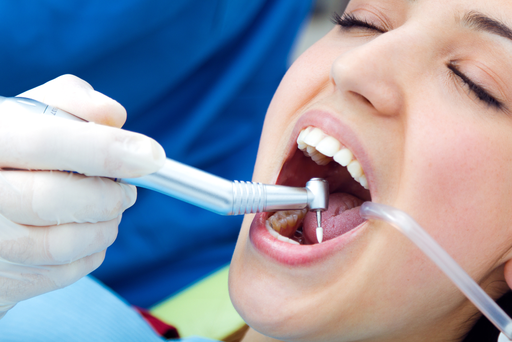 What causes loose teeth? How is it treated?